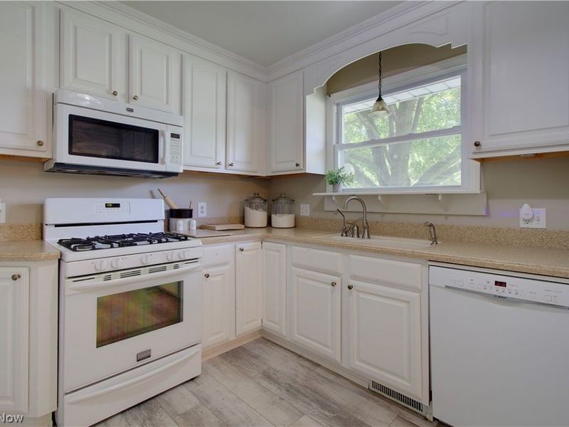 6787 Glenmere Avenue NE, Canton, OH 44721 Photo 21