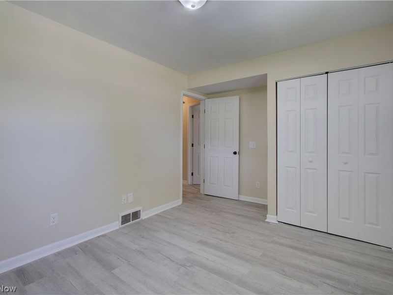 6787 Glenmere Avenue NE, Canton, OH 44721 Photo 28