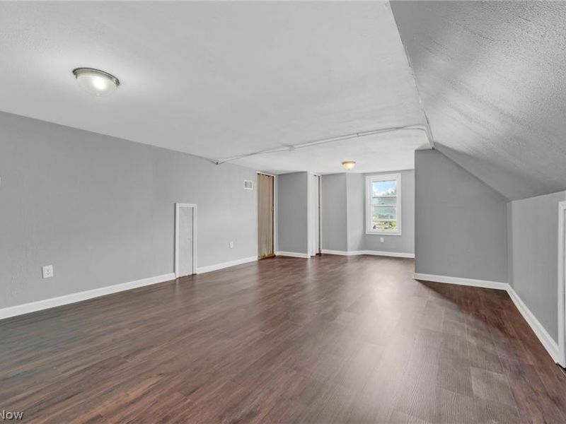 4438 Pearl Road , Cleveland, OH 44109 Photo 15