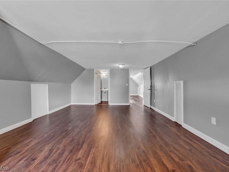4438 Pearl Road , Cleveland, OH 44109 Photo 16
