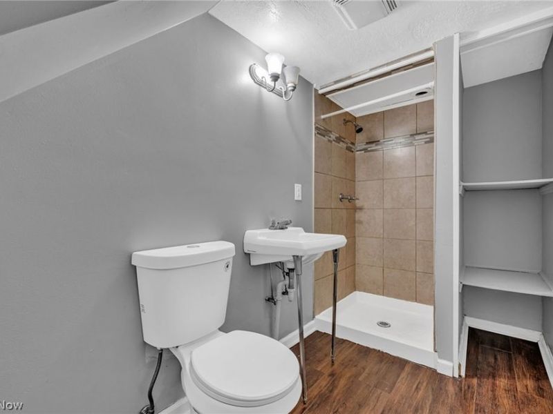 4438 Pearl Road , Cleveland, OH 44109 Photo 17