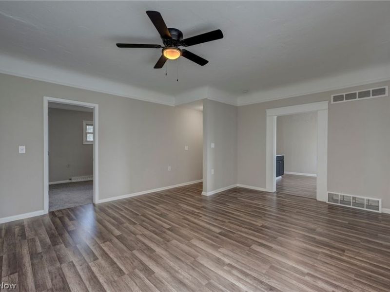 4438 Pearl Road , Cleveland, OH 44109 Photo 26