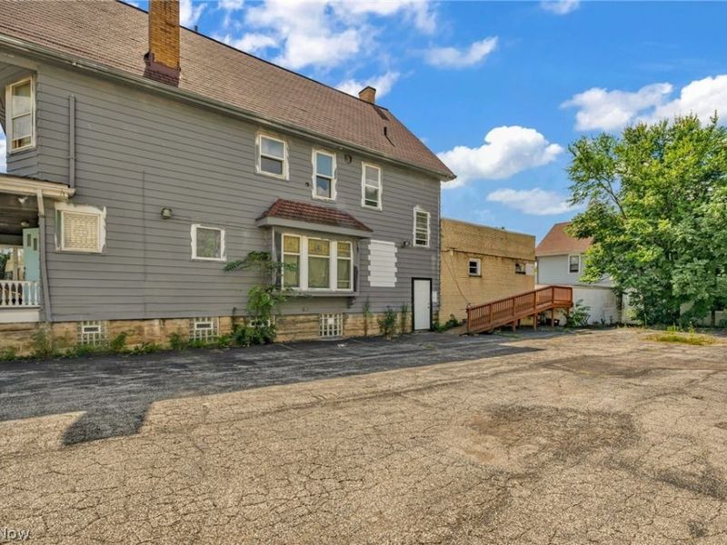 4438 Pearl Road , Cleveland, OH 44109 Photo 5