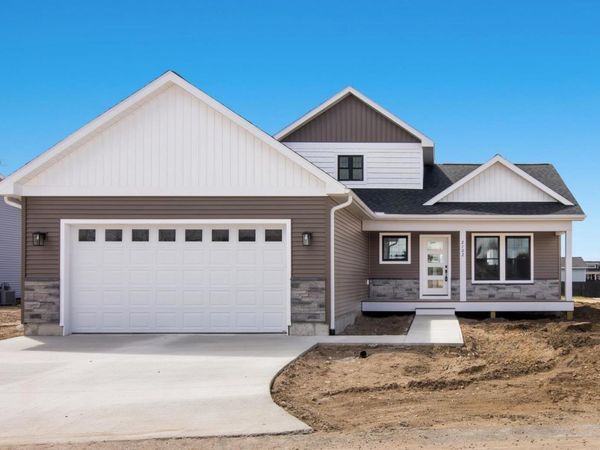 2102 Cottonwood Avenue, Grawn, MI 49637