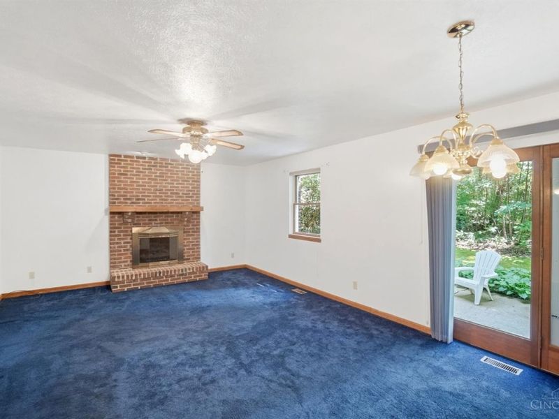 9387 Harrison Pike, Whitewater Twp, OH 45002 Photo 2