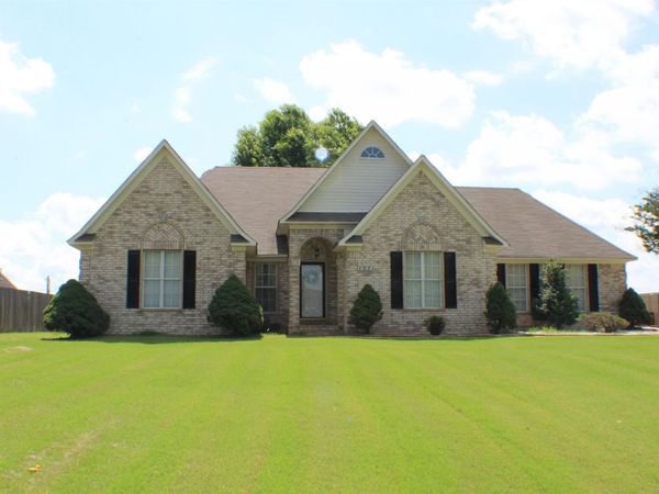 137 BEVERLY DR, Atoka, TN 38004