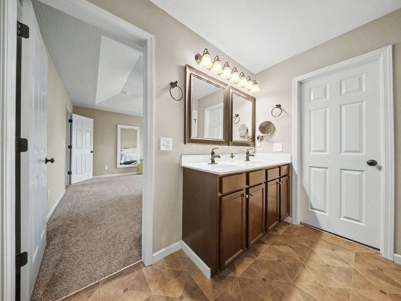 7679 Whitepine Ridge Court, Reynoldsburg, OH 43068 Photo 18