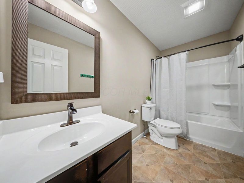 7679 Whitepine Ridge Court, Reynoldsburg, OH 43068 Photo 23