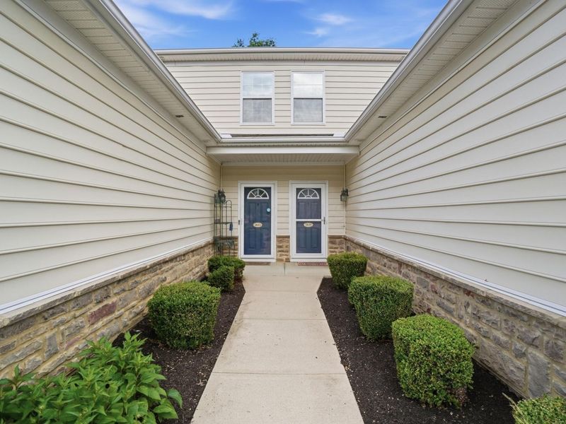 5645 Niagara Reserve Drive, Westerville, OH 43081 Photo 3