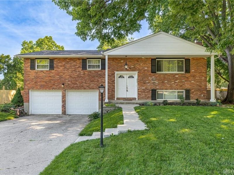 2313 Loris Drive, West Carrollton, OH 45449 Photo 1