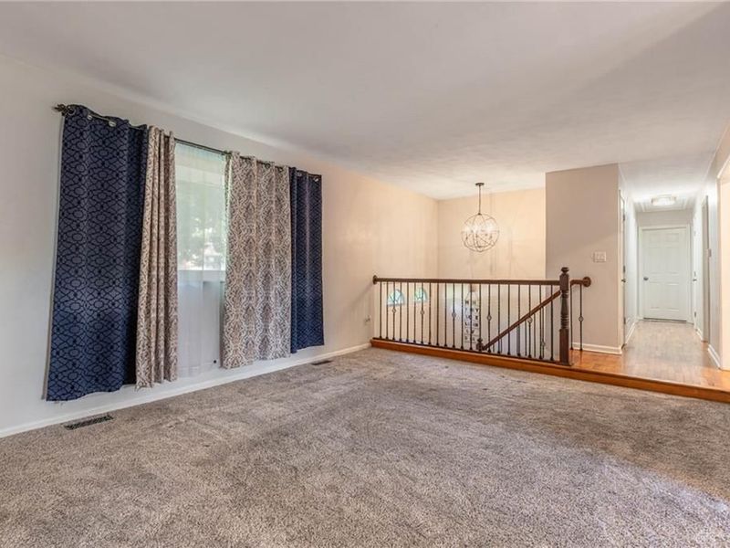 2313 Loris Drive, West Carrollton, OH 45449 Photo 3