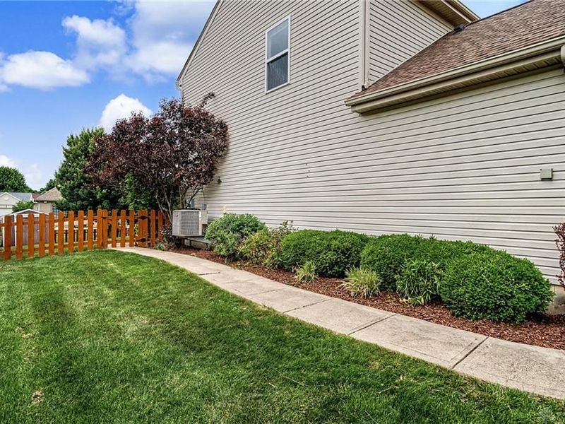 2339 Gardner Drive, Fairborn, OH 45324 Photo 4