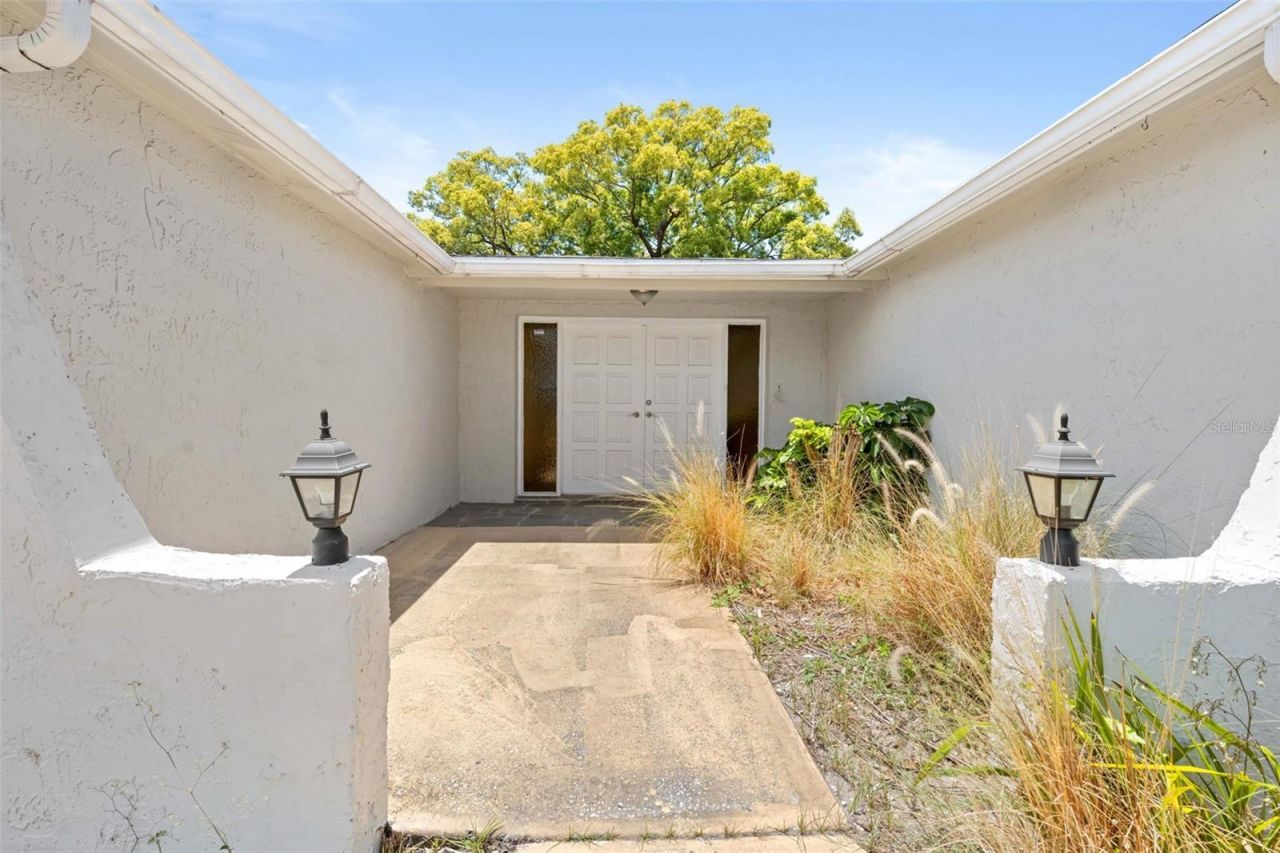 9131 Hunt Club Lane , Port Richey, FL 34668 Photo