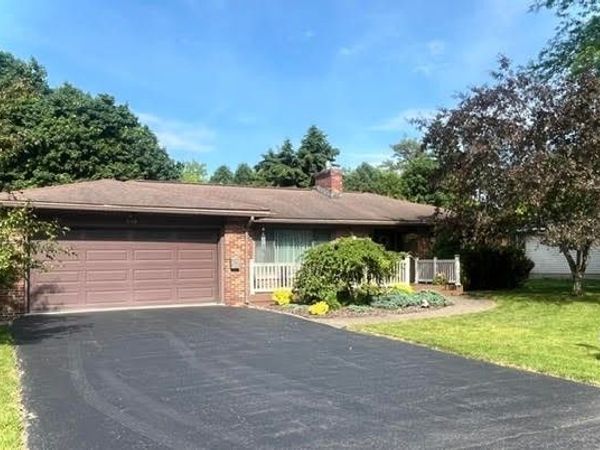 4908 Bryn Mawr Drive, Syracuse, NY 13215