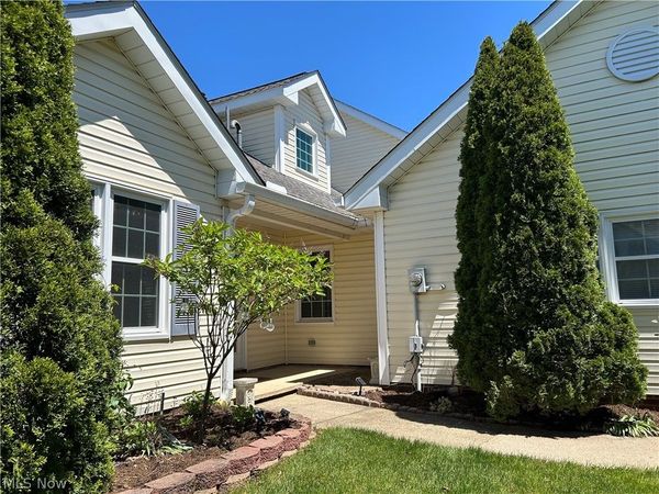 1835 Hickory Lane , Broadview Heights, OH 44147