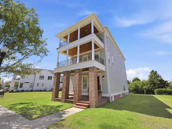 807 E Front Street , New Bern, NC 28560