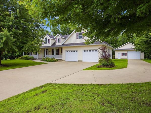 2675 Madison Lane, Urbana, IA 52345