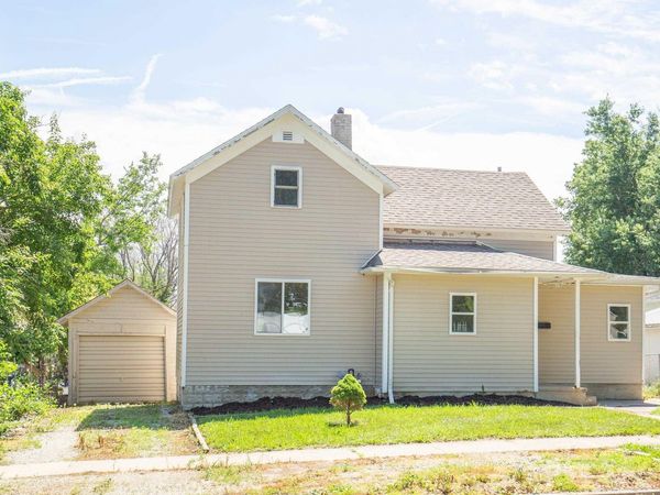 125 S Heckart Street, Algona, IA 50511