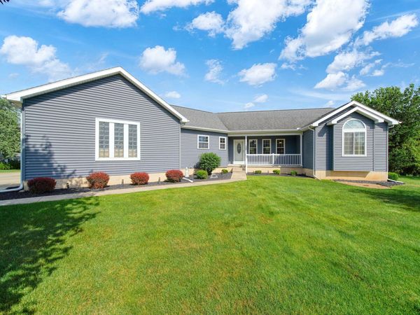 149 Hawthorne Drive, Brooklyn, MI 49230