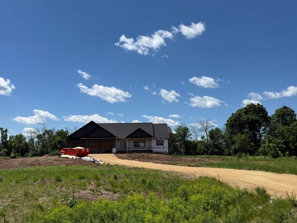995 152nd Avenue, New Richmond, WI 54017