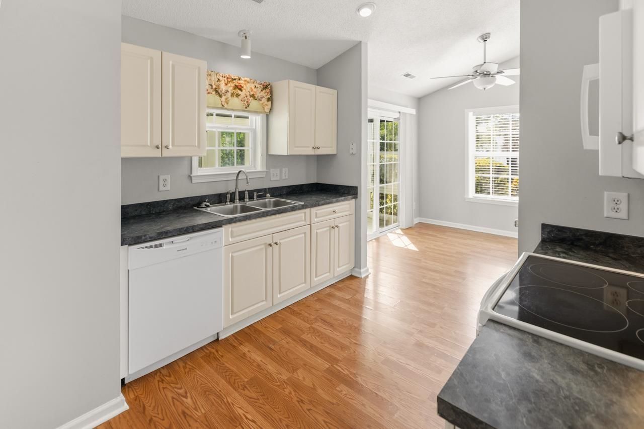 939 Don Donald Ct.  Photo 13