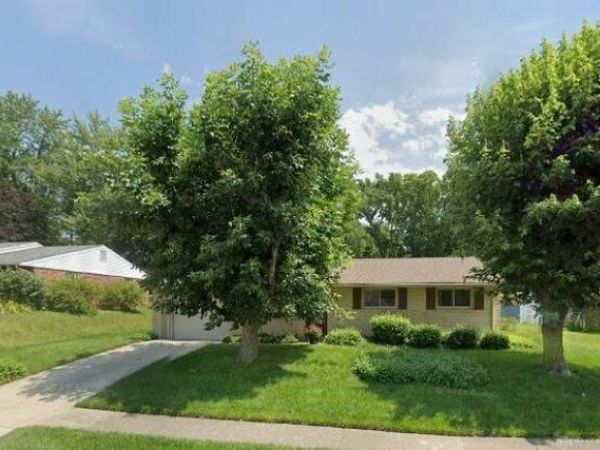 6537 Highbury Road, Huber Heights, OH 45424