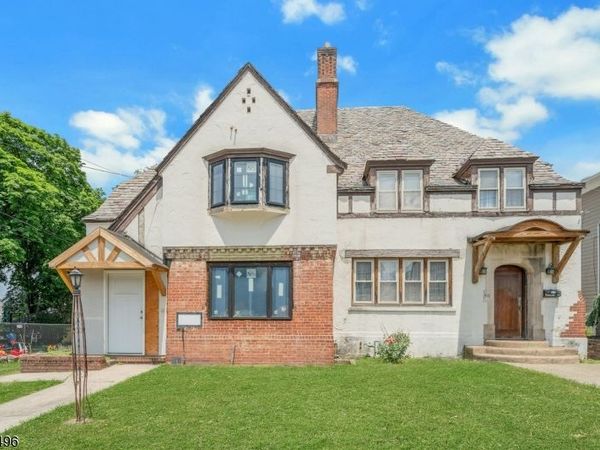 541 Page Ave, Lyndhurst, NJ 07071