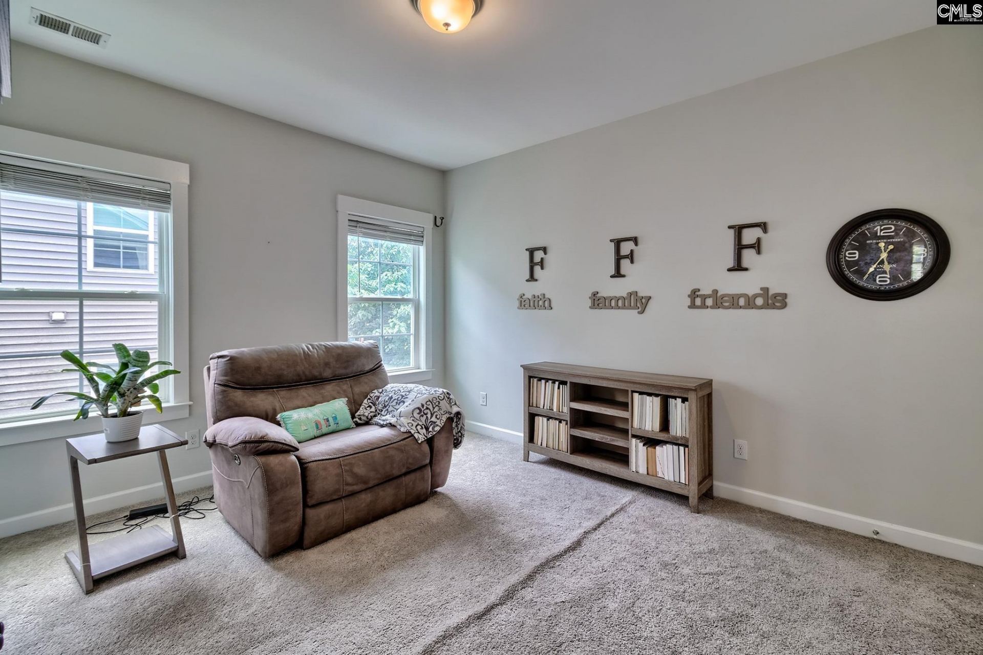 115 Golden Oak Drive  Photo 35