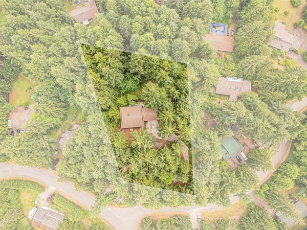 2330 Damascus Rd, Shawnigan Lake, BC V8H 2E7