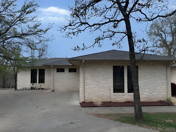 8307 S Allegheny Drive , Tulsa, OK 74137