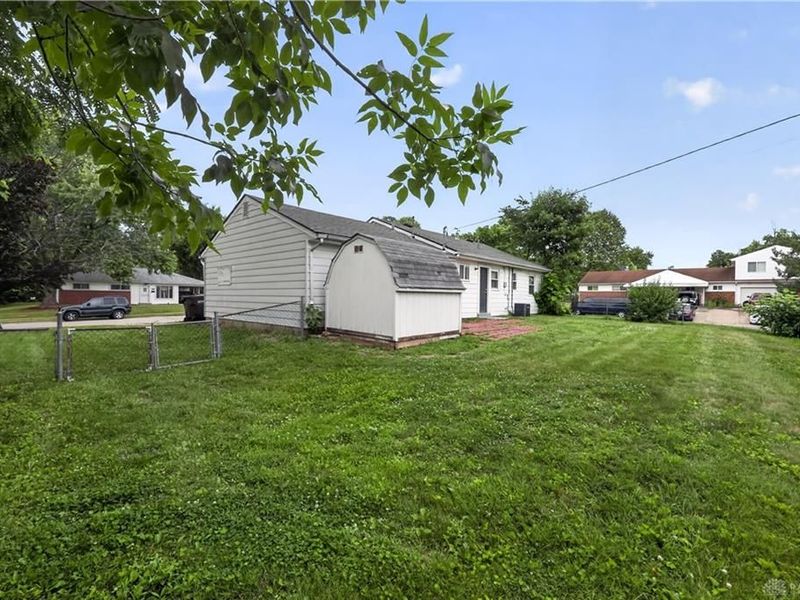 4298 Curundu Avenue, Trotwood, OH 45416 Photo 4