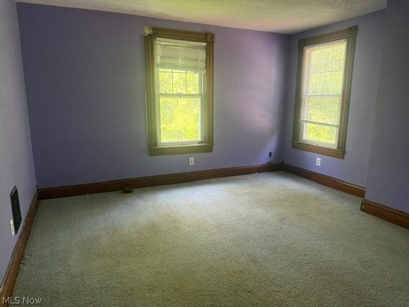 261 E Main Street, Saint Clairsville, OH 43950 Photo 13