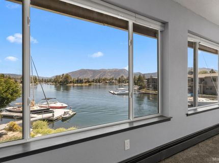 2067 Aloha Drive, South Lake Tahoe, CA 96150 Photo
