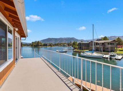 2067 Aloha Drive, South Lake Tahoe, CA 96150 Photo