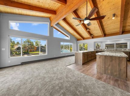 2067 Aloha Drive, South Lake Tahoe, CA 96150 Photo