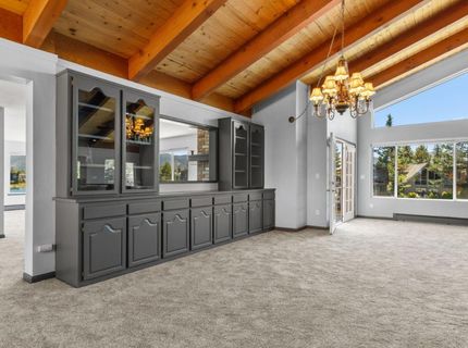 2067 Aloha Drive, South Lake Tahoe, CA 96150 Photo