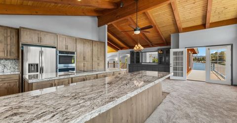 2067 Aloha Drive, South Lake Tahoe, CA 96150 Photo