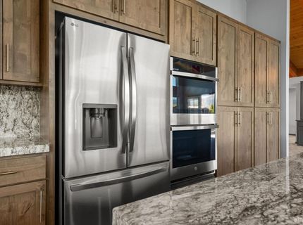 2067 Aloha Drive, South Lake Tahoe, CA 96150 Photo