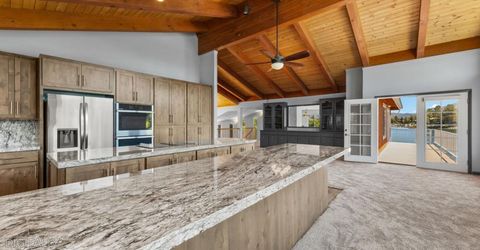 2067 Aloha Drive, South Lake Tahoe, CA 96150 Photo