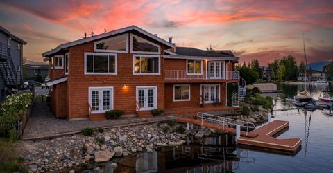 2067 Aloha Drive, South Lake Tahoe, CA 96150 Photo