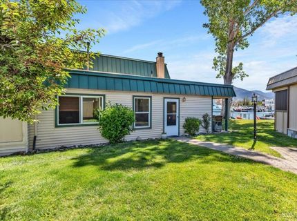 439 Ala Wai Boulevard, Unit 111, South Lake Tahoe, CA 96150 Photo