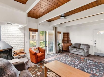 439 Ala Wai Boulevard, Unit 111, South Lake Tahoe, CA 96150 Photo