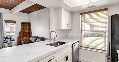 439 Ala Wai Boulevard, Unit 111, South Lake Tahoe, CA 96150 Photo