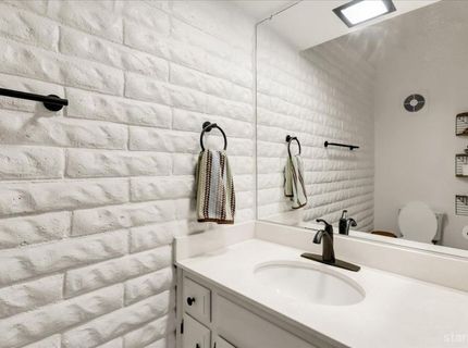439 Ala Wai Boulevard, Unit 111, South Lake Tahoe, CA 96150 Photo