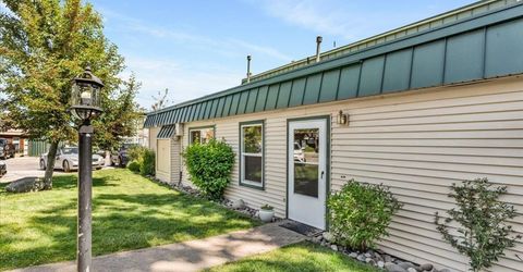 439 Ala Wai Boulevard, Unit 111, South Lake Tahoe, CA 96150 Photo