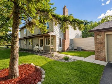 4677 Sorrell Point, Eagan, MN 55122