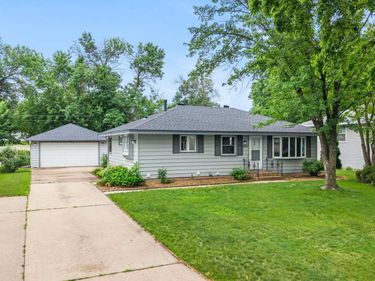 2900 115th Lane NW, Coon Rapids, MN 55433