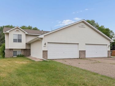 38052 Greenway Avenue, North Branch, MN 55056
