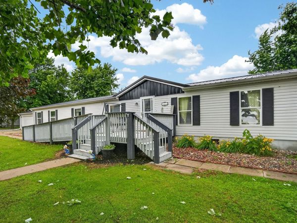 107 SW F Street, Melcher Dallas, IA 50163