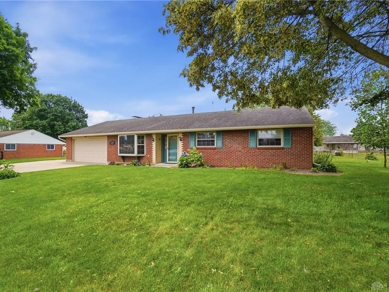 406 W Herr Street, Englewood, OH 45322 Photo 3